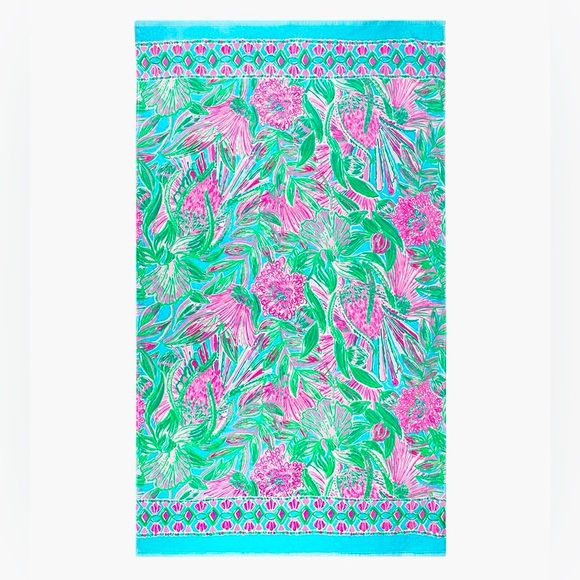 Lilly Pulitzer Luxe Beach Towel in “Coming in Hot” - Picture 5 of 5
